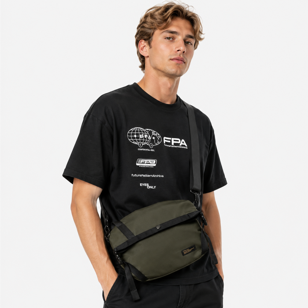 Lett Crossbody Veske med Tyverisikret Design – Romslig Skulderveske for Herre
