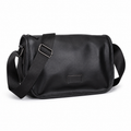 Crossbody Skulderveske i PU-skinn for Herre – Kompakt Messengerbag med Mobillomme
