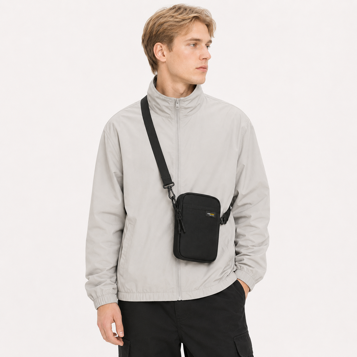 Vanntett Crossbody Mobilveske – Lett Sling Bag med Kompakt Design