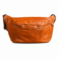 Vintage Brystveske i Ekte Skinn til Herre – Stor Crossbody-veske med God Oppbevaringsplass