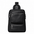 Brystveske i Fullnarvet Ekte Kuskinn for Herre – Stor Crossbody Veske til 10" iPad