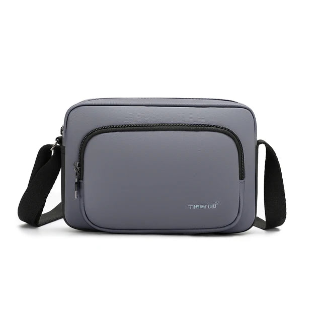 Vanntett Crossbody Veske for Dame – Lett og Stilren Messenger Bag