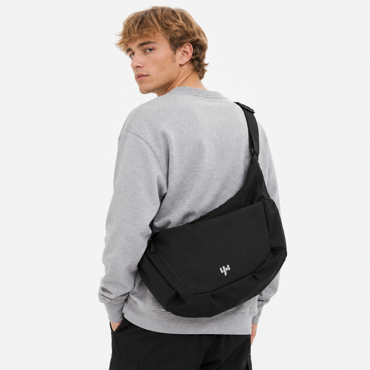 Romslig Crossbody Veske i Oxford-stoff for Herre – Lett Dumpling Skulderveske