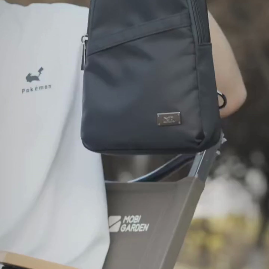 Vanntett Sling Bag for Menn – Kompakt Skulderveske med iPad-lomme (7,9")