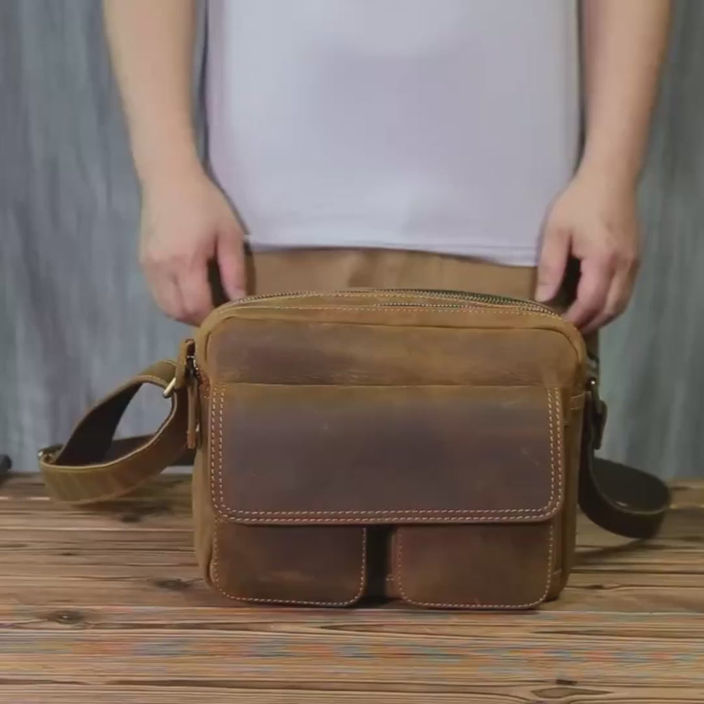 Retro Skulderveske i Skinn – Klassisk Messenger Bag med Plass til 9" Nettbrett